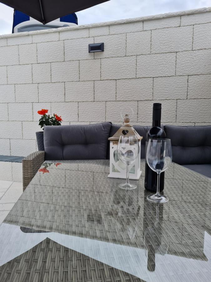 Nada Apartmán Mundanije